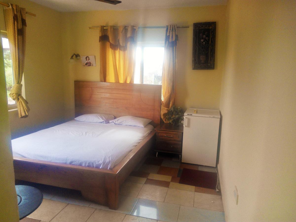 Open Space Hotel Kumasi Exterior photo