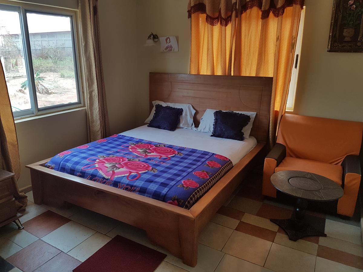 Open Space Hotel Kumasi Exterior photo